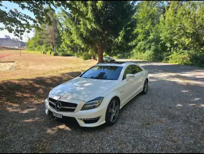 Mercedes-Benz CLS 63 AMG — Performance brute et élégance intemporelle, 35'000 km seulement — vista esterna