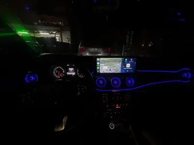 Mercedes-Benz CLA Shooting Brake 200 AMG Line — Élégance break avec moteur économe — Miniature 11