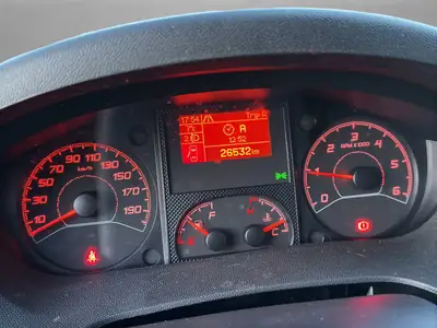Citroën Jumper 35 2.2 BlueHDi 140 — Utilitaire robuste, faible kilométrage, équipé — Thumbnail 11