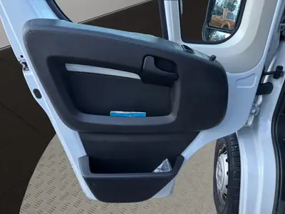 Citroën Jumper 35 2.2 BlueHDi 140 — Utilitaire robuste, faible kilométrage, équipé — Thumbnail 12