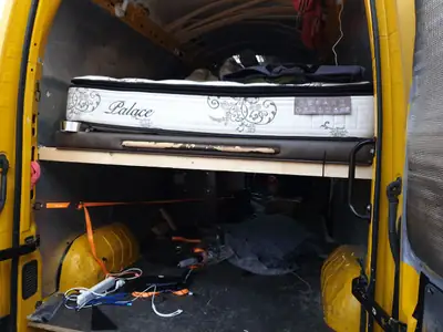 Renault Master T35 2.3 dCi 135 — Fourgon robuste, 65 000 km, parfait état — Armaturenbrett