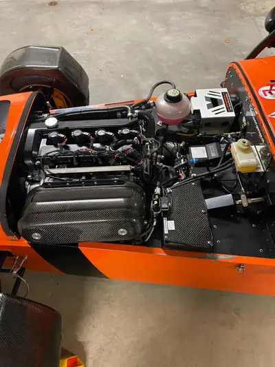 Caterham Seven 485 SV RACE — Bolide de compétition 270 ch, zéro kilomètre — Miniatur 11