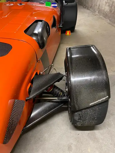 Caterham Seven 485 SV RACE — Bolide de compétition 270 ch, zéro kilomètre — Miniatur 13