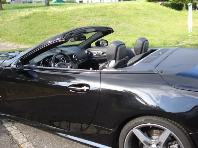 Mercedes-Benz SL 400 — Roadster élégant, 40 000 km seulement — Außenansicht