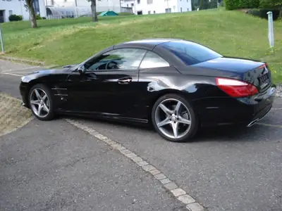 Mercedes-Benz SL 400 — Roadster élégant, 40 000 km seulement — Heckansicht