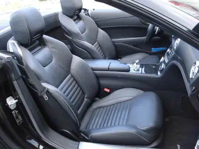 Mercedes-Benz SL 400 — Roadster élégant, 40 000 km seulement — Armaturenbrett