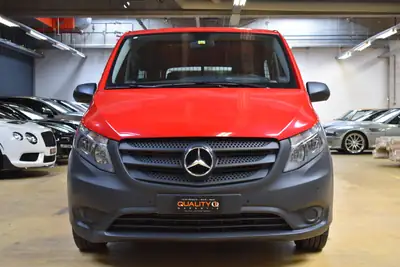 Mercedes-Benz Vito 114 CDI — Utilitaire fiable, moteur neuf, 960 kg de charge utile — tableau de bord
