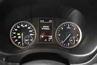 Mercedes-Benz Vito 114 CDI — Utilitaire fiable, moteur neuf, 960 kg de charge utile — Miniature 18