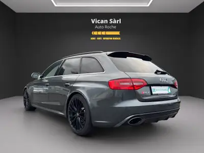 Audi RS4 Avant 4.2 FSI V8 — Berline sportive 450 ch, boîte S-tronic, quatre-roues motrices — detail