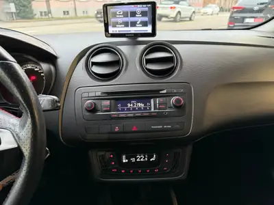 SEAT Ibiza 1.6 TDI FR — Citadine diesel fiable, sans accident, entretien suivi — Miniature 19