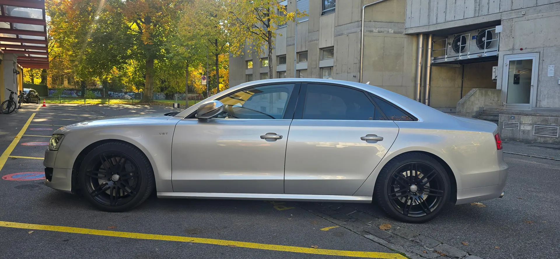 Audi S8 2013 occasion Thun — 2