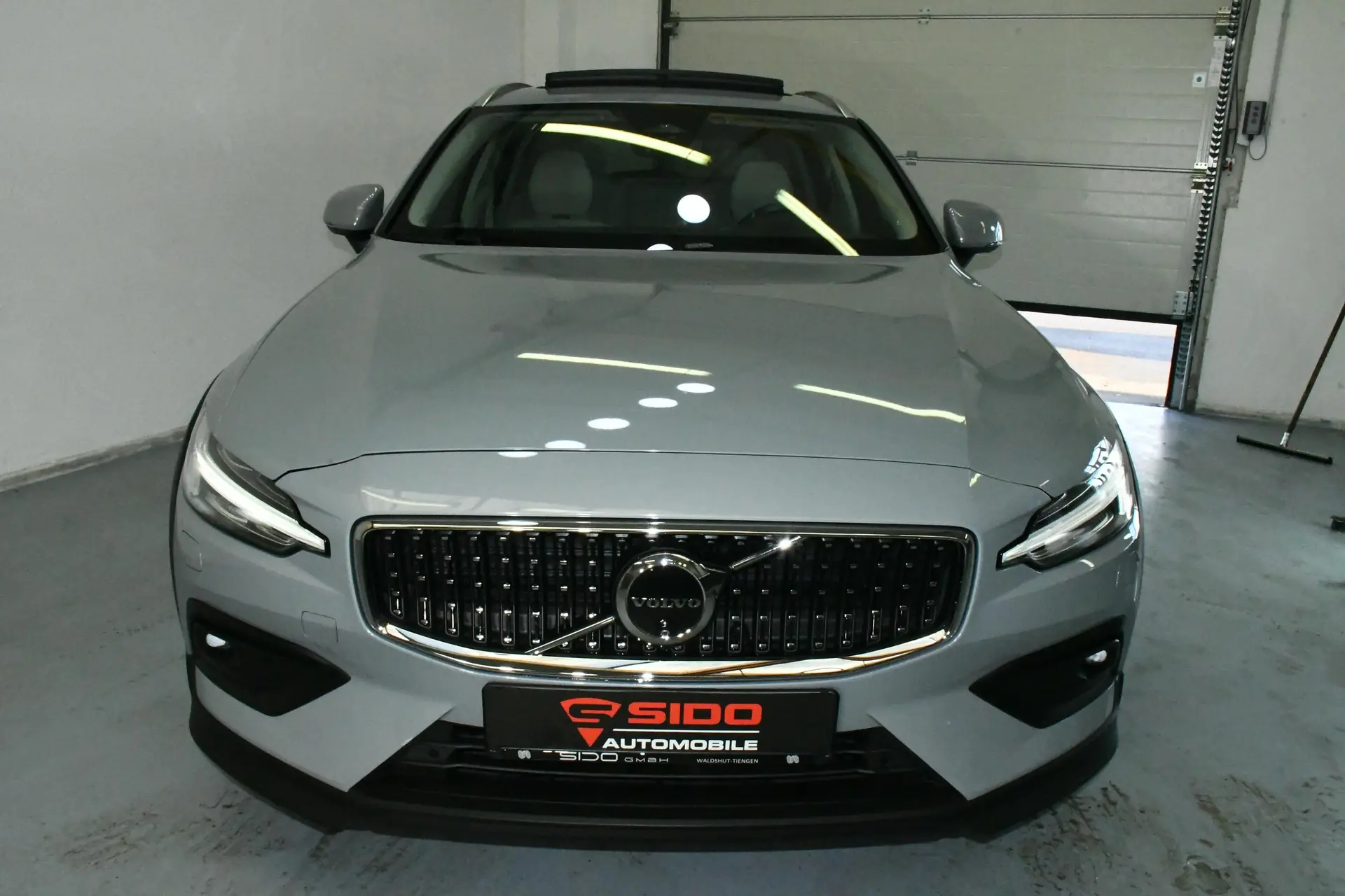 Volvo V60 2023 occasion Niederglatt — 3