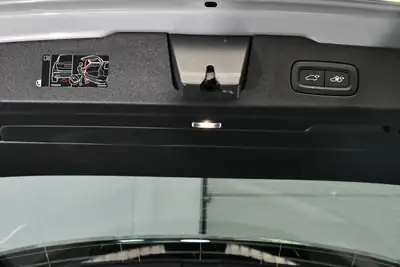 Volvo V60 Cross Country AWD Ultimate — SUV de luxe, 4RM, faible consommation — Miniatur 27