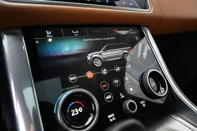 Range Rover Sport 3.0 SDV6 — Prestige diesel, toit panoramique, service frais — Thumbnail 19