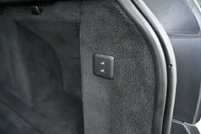 Range Rover Sport 3.0 SDV6 — Prestige diesel, toit panoramique, service frais — Thumbnail 31