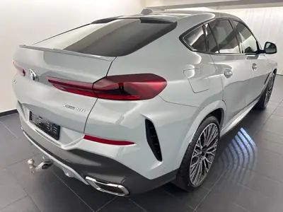 BMW X6 xDrive 48V 40i M Sport 2025 — SUV coupé premium, 381 ch hybride léger — rear view