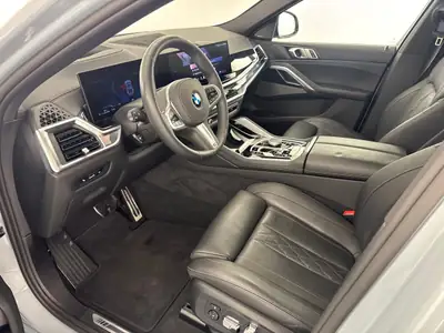 BMW X6 xDrive 48V 40i M Sport 2025 — SUV coupé premium, 381 ch hybride léger — dashboard