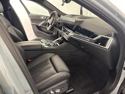 BMW X6 xDrive 48V 40i M Sport 2025 — SUV coupé premium, 381 ch hybride léger — Thumbnail 9