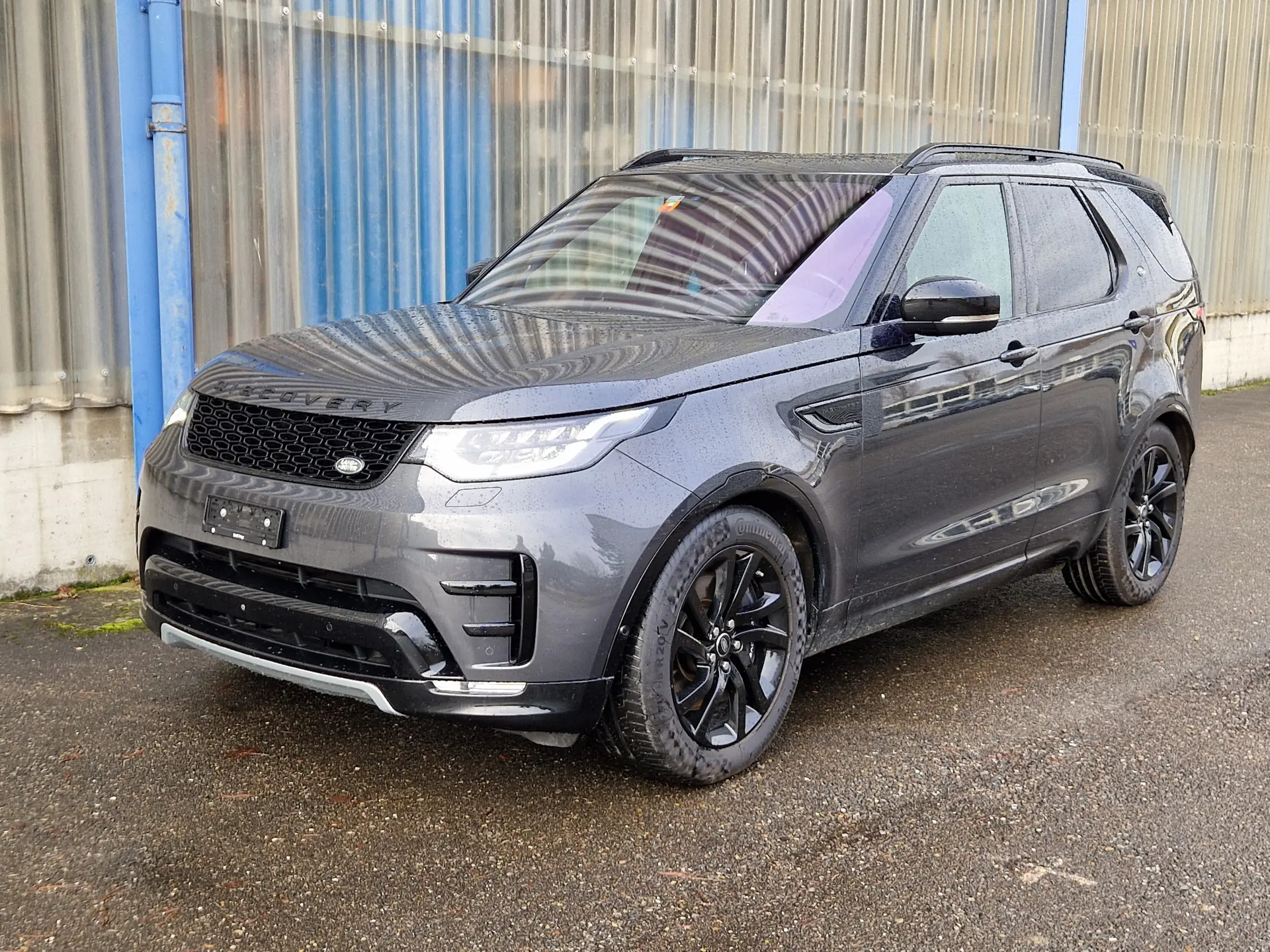 Land Rover Discovery 3.0 SDV6 HSE — SUV 7 places puissant, 4x4 intégral et équipé — vue extérieure