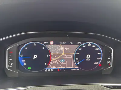 VW Passat 2.0 TDI 4Motion — Break diesel AWD, 200 ch, traction intégrale — Miniature 11
