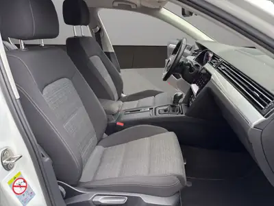 VW Passat 2.0 TDI 4Motion — Break diesel AWD, 200 ch, traction intégrale — Miniature 17
