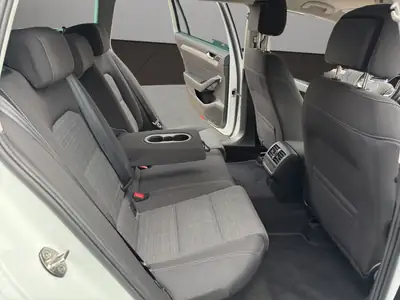 VW Passat 2.0 TDI 4Motion — Break diesel AWD, 200 ch, traction intégrale — Miniature 18