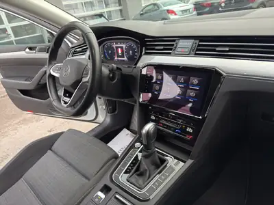 VW Passat 2.0 TDI 4Motion — Break diesel AWD, 200 ch, traction intégrale — Miniature 24