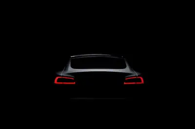 TESLA Model S Ludicrous Performance — Électrique haute performance, 66 361 km — vue extérieure