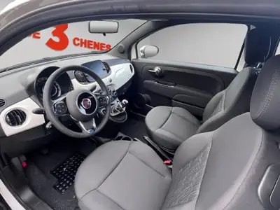 Fiat 500C 1.0 MildHybrid Lounge — Cabriolet urbain, technologie hybride douce, 100 km seulement — détail