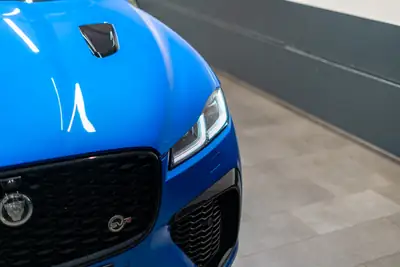 Jaguar F-Pace 5.0 V8 SVR P550 AWD — Monstre performant, 47'500 km seulement — Miniatur 26
