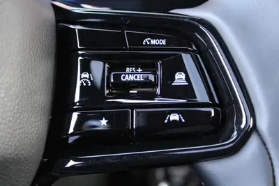 Suzuki e-Vitara 61kWh Compact Top 4x4 — SUV électrique avec grande autonomie et toit ouvrant — Miniature 11