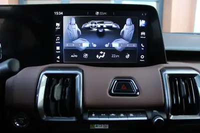 Suzuki e-Vitara 61kWh Compact Top 4x4 — SUV électrique avec grande autonomie et toit ouvrant — Miniature 15