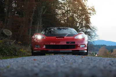 Chevrolet Corvette Z06 — Coupé sportif légendaire, 512 ch et boîte manuelle — arrière