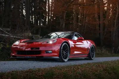 Chevrolet Corvette Z06 — Coupé sportif légendaire, 512 ch et boîte manuelle — intérieur