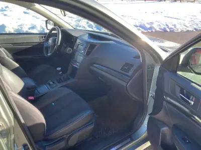 Subaru Outback 2.0D Swiss AWD — Robuste break diesel, traction intégrale, sans sinistre — Thumbnail 12