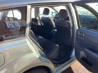Subaru Outback 2.0D Swiss AWD — Robuste break diesel, traction intégrale, sans sinistre — Thumbnail 11