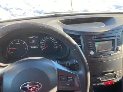 Subaru Outback 2.0D Swiss AWD — Robuste break diesel, traction intégrale, sans sinistre — Thumbnail 15
