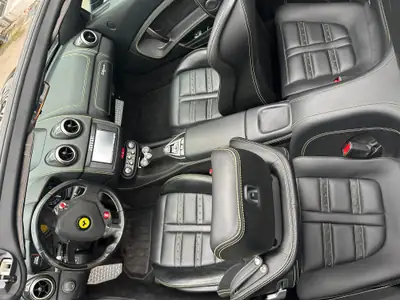Ferrari California 4.3 V8 — Cabriolet légendaire, 490 ch, kilométrage maîtrisé — Thumbnail 8