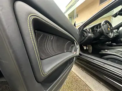 Ferrari California 4.3 V8 — Cabriolet légendaire, 490 ch, kilométrage maîtrisé — Thumbnail 13