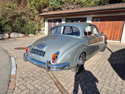 Jaguar MK 2 4.2 — Chef-d'œuvre britannique de 1968, 90'000 km, sans sinistre — Seitenansicht