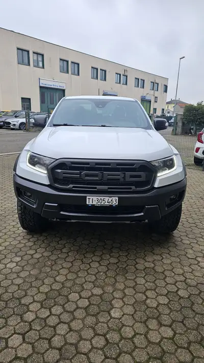 Ford Ranger Raptor 2.0 Eco Blue 4x4 — Pick-up haute performance, 110'000 km seulement — Heckansicht