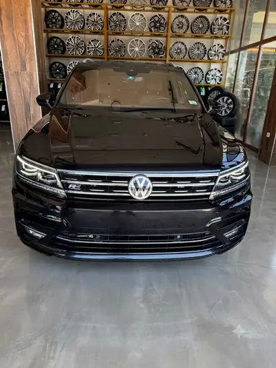 VW Tiguan 2.0 TSI Highline 4Motion — SUV polyvalent, intégralement révisé — Innenraum
