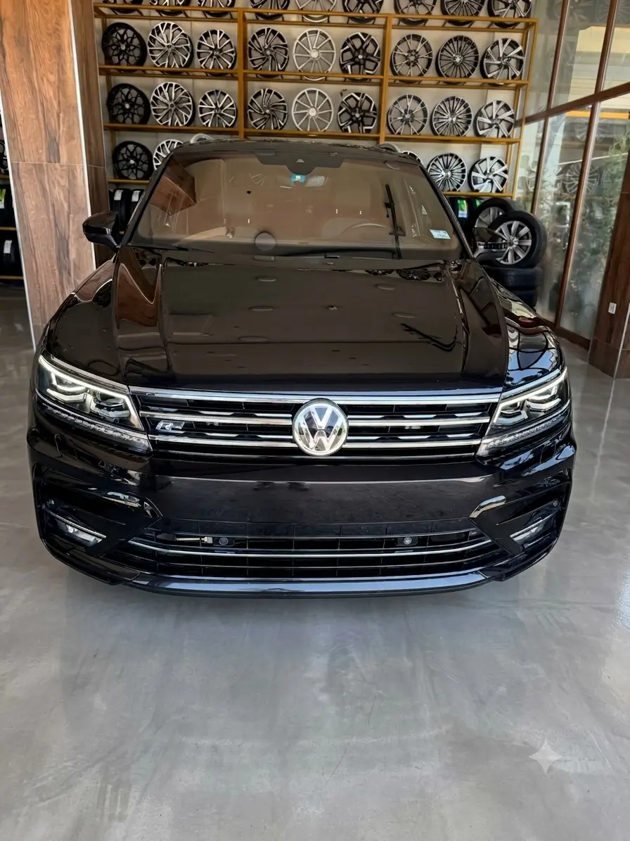 Volkswagen Tiguan 2018 occasion Boulevard des Eplatures 25 — 4