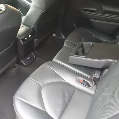 Toyota Highlander 2.5 HSD Premium — SUV 7 places hybride, 71 500 km seulement — Miniature 8
