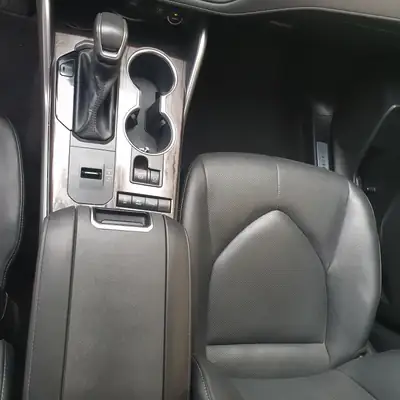 Toyota Highlander 2.5 HSD Premium — SUV 7 places hybride, 71 500 km seulement — Miniature 15