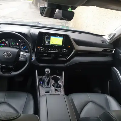 Toyota Highlander 2.5 HSD Premium — SUV 7 places hybride, 71 500 km seulement — Miniature 17