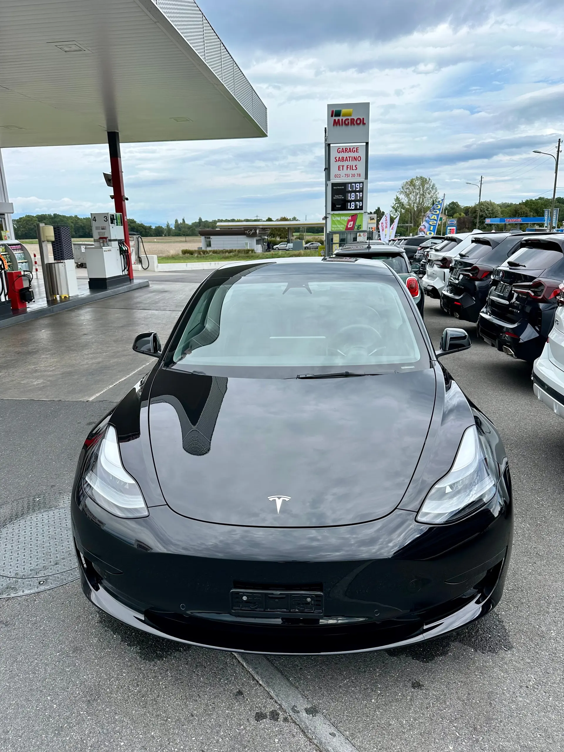 Tesla Model 3 2021 — Berline électrique performante, 105 000 km