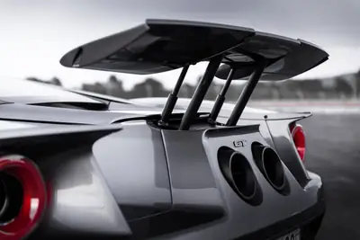 Ford GT 2018 — Supercar légendaire, 3 200 km seulement — Seitenansicht