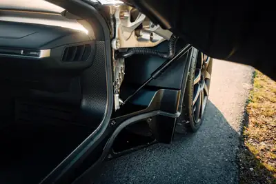 Ford GT 2018 — Supercar légendaire, 3 200 km seulement — Miniatur 17