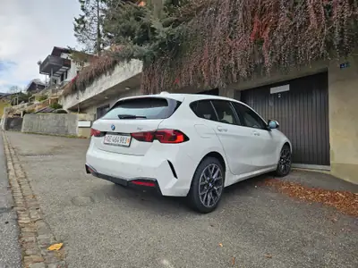 BMW 116 Steptronic — Compacte élégante, automatique fluide et kilométrage faible — dashboard